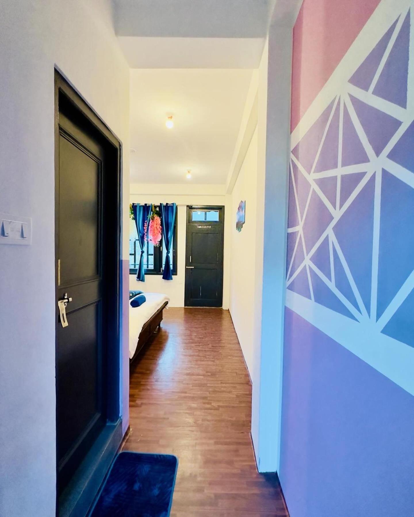 Готель Rare House Kalgha Екстер'єр фото